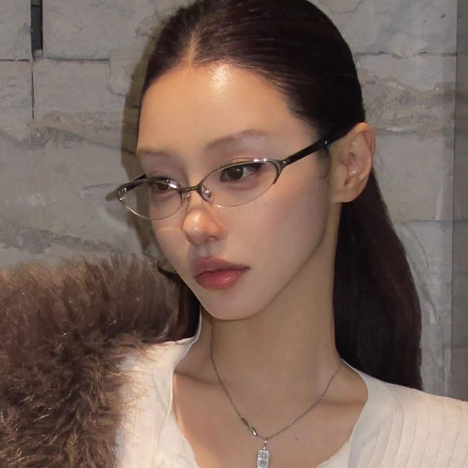Нүдний шил glasses