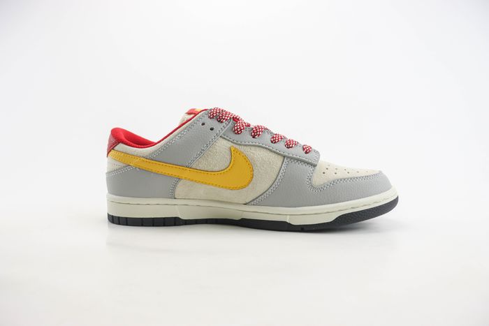 Nike SB Dunk Low x  The North Face 16