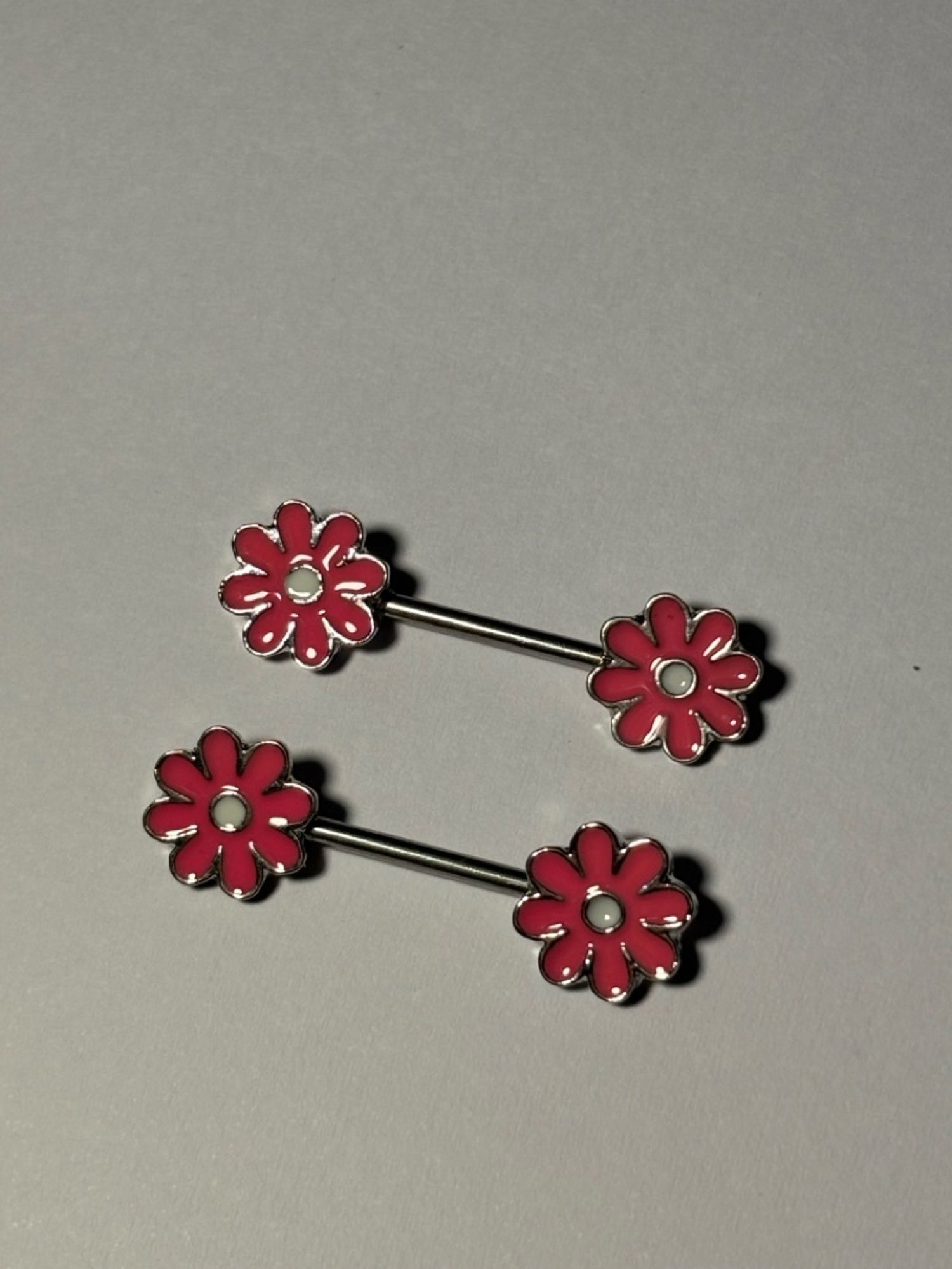 Хөхний ээмэг