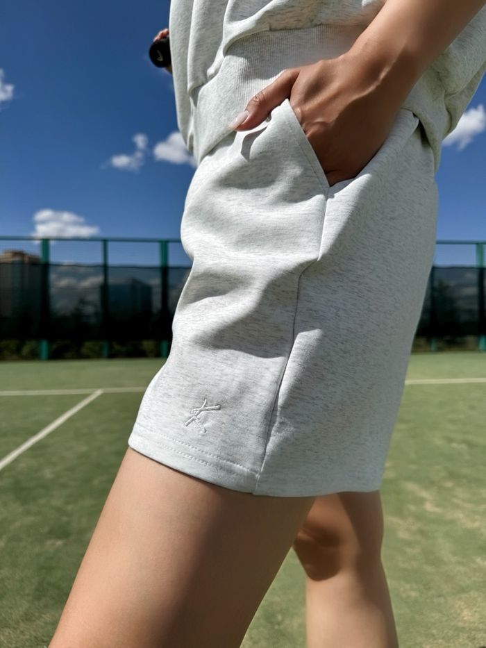 Heather gray short