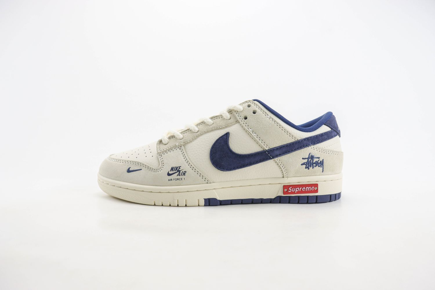 Nike SB Dunk Low x Stussy x supreme 02 