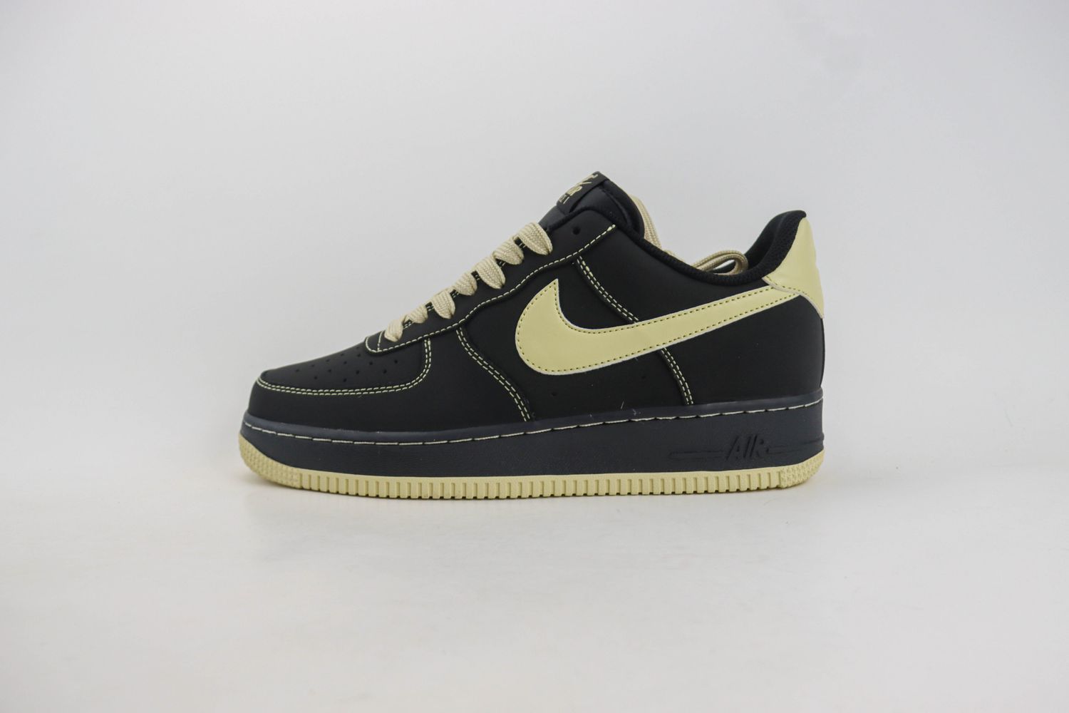 Air Force 1 07 Low Black Khaki