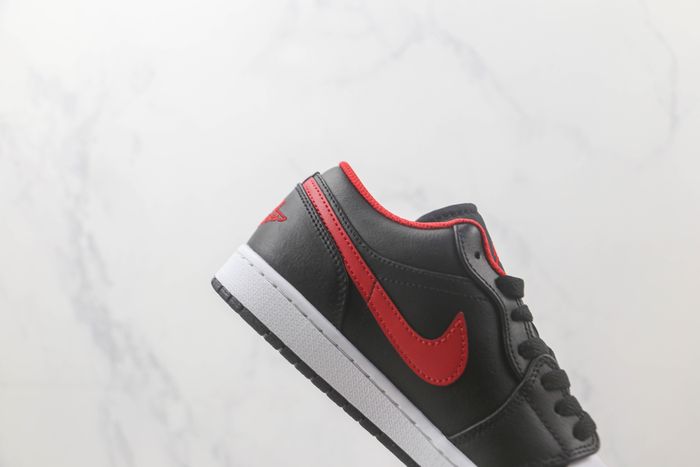 Jordan 1 Low White Toe