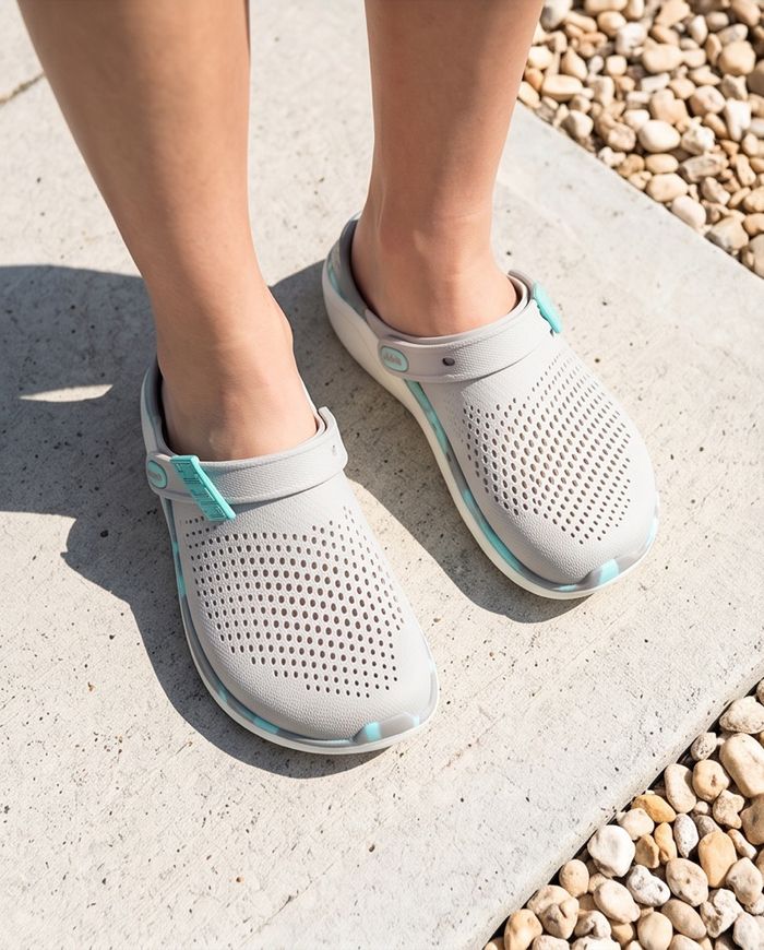 Crocks grey mix