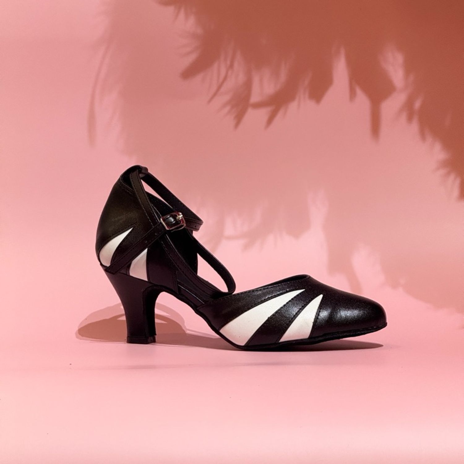 Бүжгийн гутал /алаг/