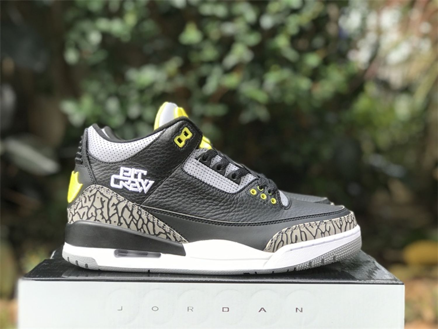 Air Jordan 3 Retro “Oregon Pit Crew”