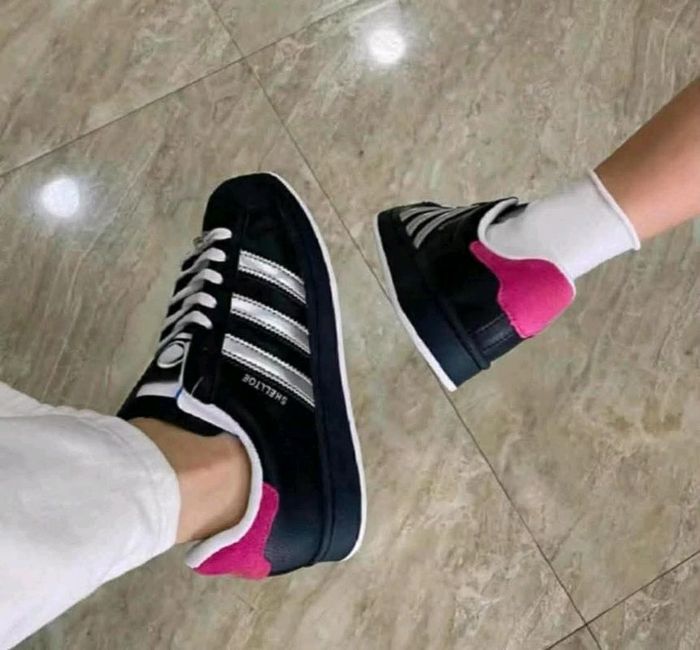 Adidas Shelltoe 