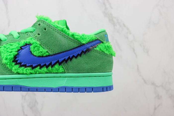 Nike SB Dunk Low Grateful Dead Bears Green