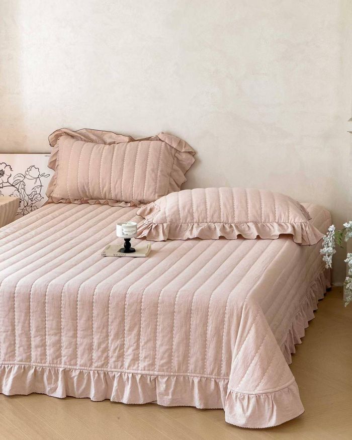 Маалинган цэвэр даавуун ширмэл орны бүтээлэг