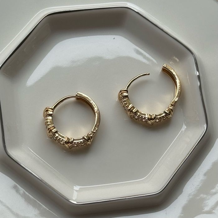 Hoops
