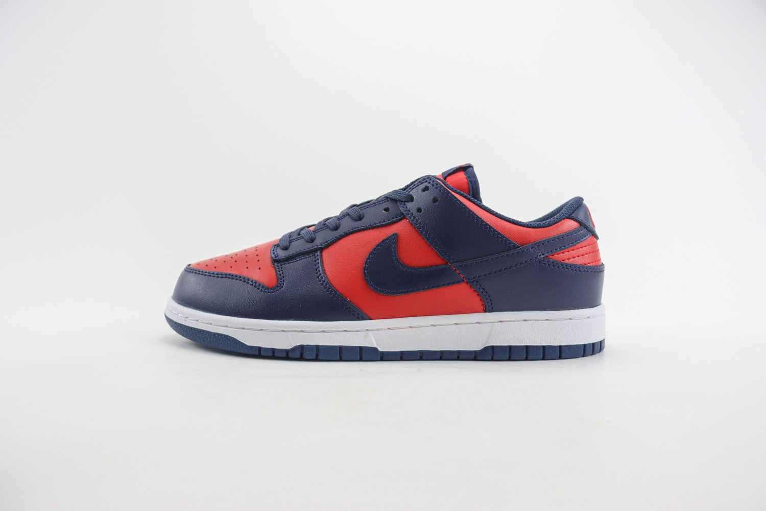 NIKE DUNK LOW RETRO BTTYS men's shoes red blue navy