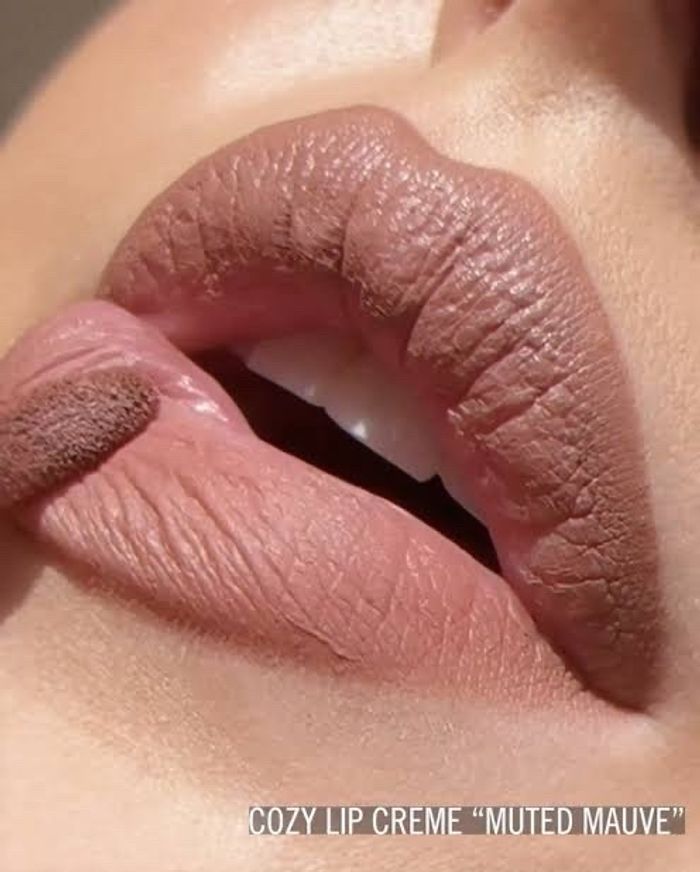 ULTRA SUEDE® COZY LIP CREME
