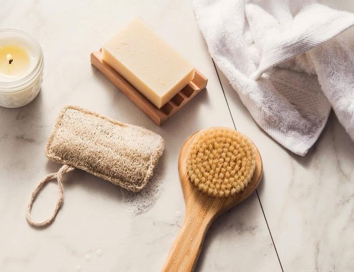 BODY BRUSH