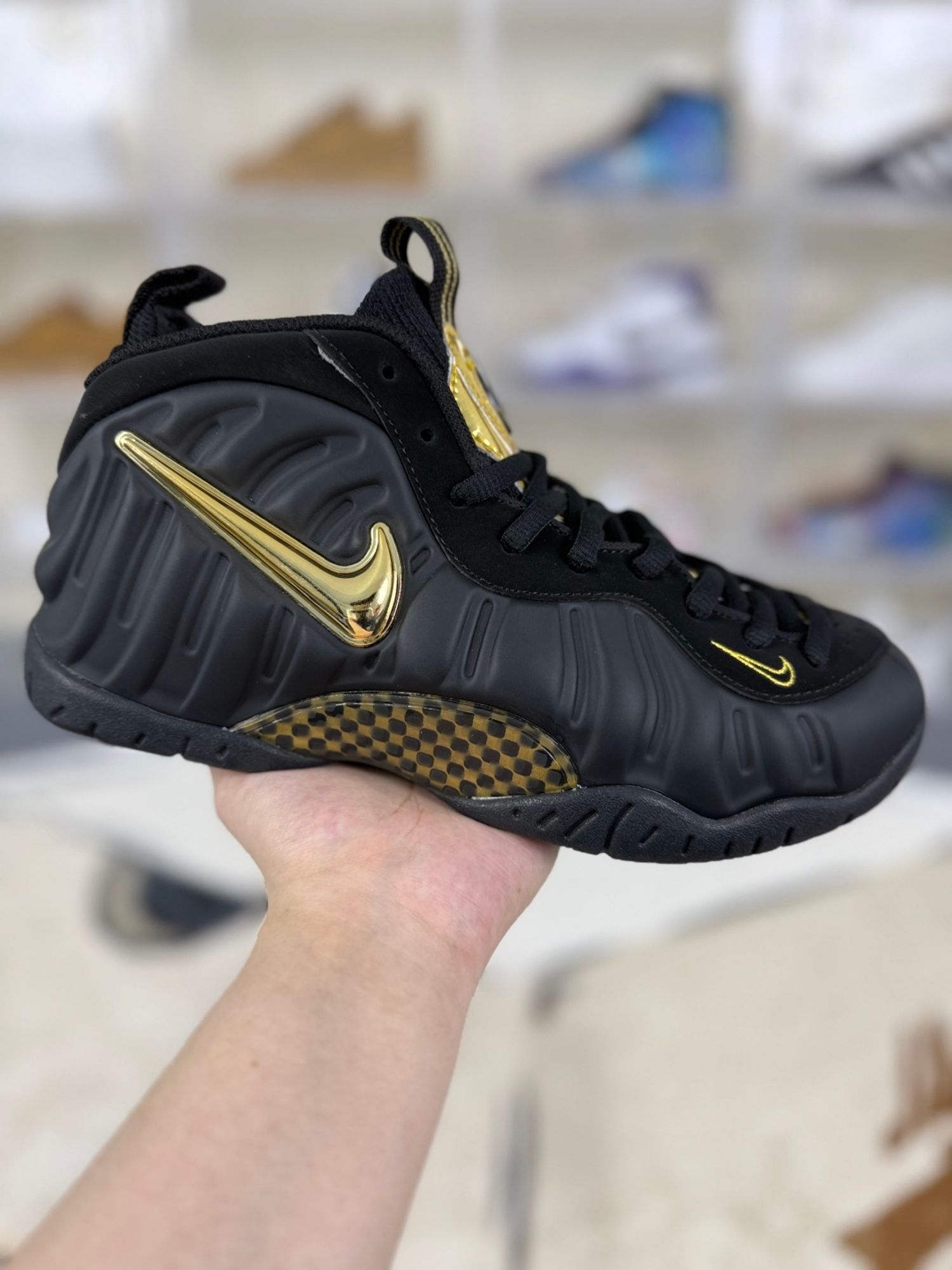 Nike Air Foamposite Pro Black Metallic Gold