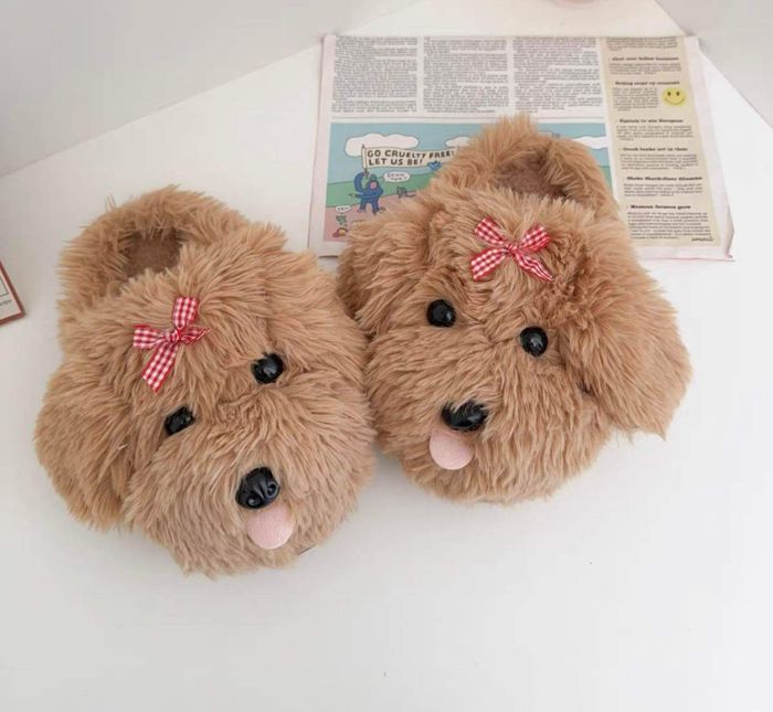 Эгдүүтэй хөөрхөн үслэг тавчик