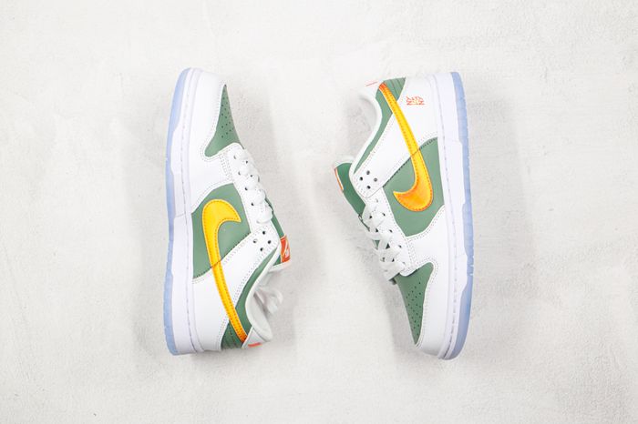 Nike Dunk Low'NY vs. NY