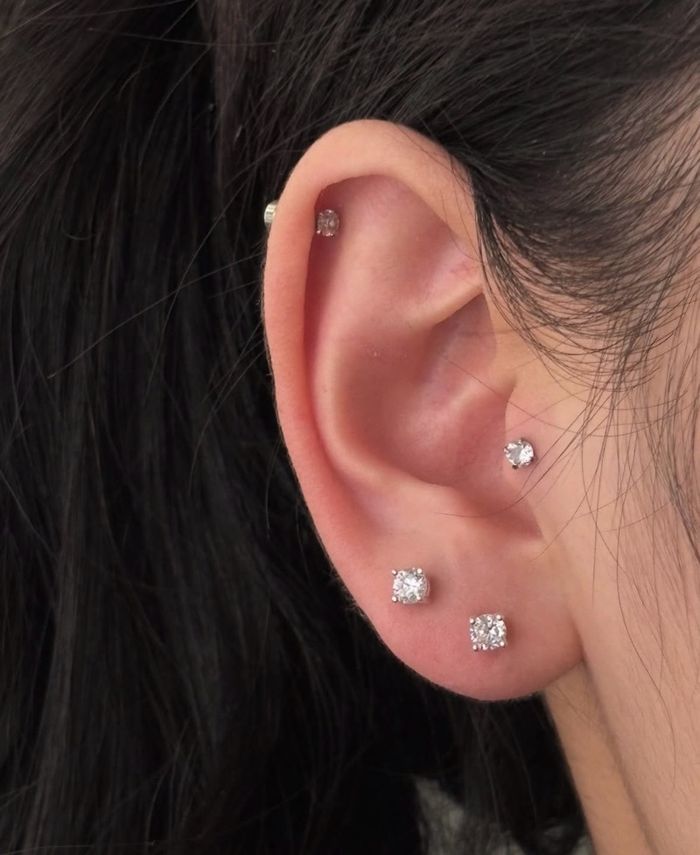 Мөнгөн ээмэг