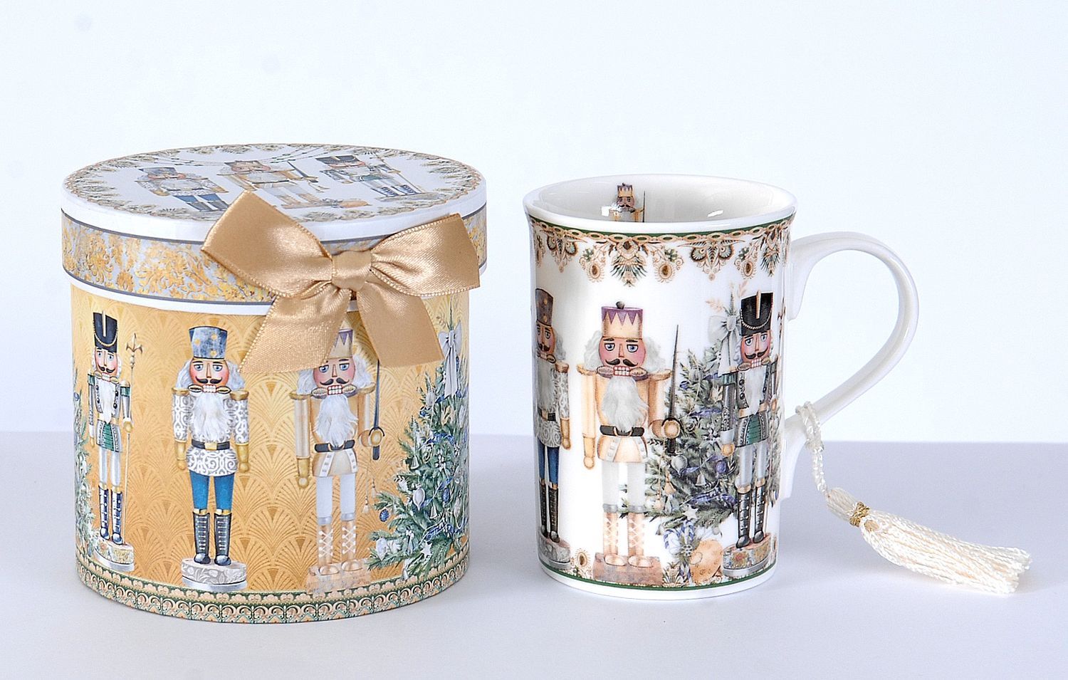 Straight mug in gift box