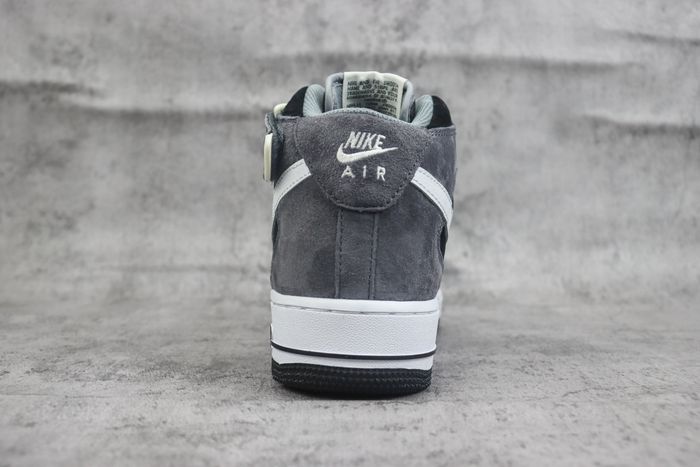 Nike Air Force 1 Mid 