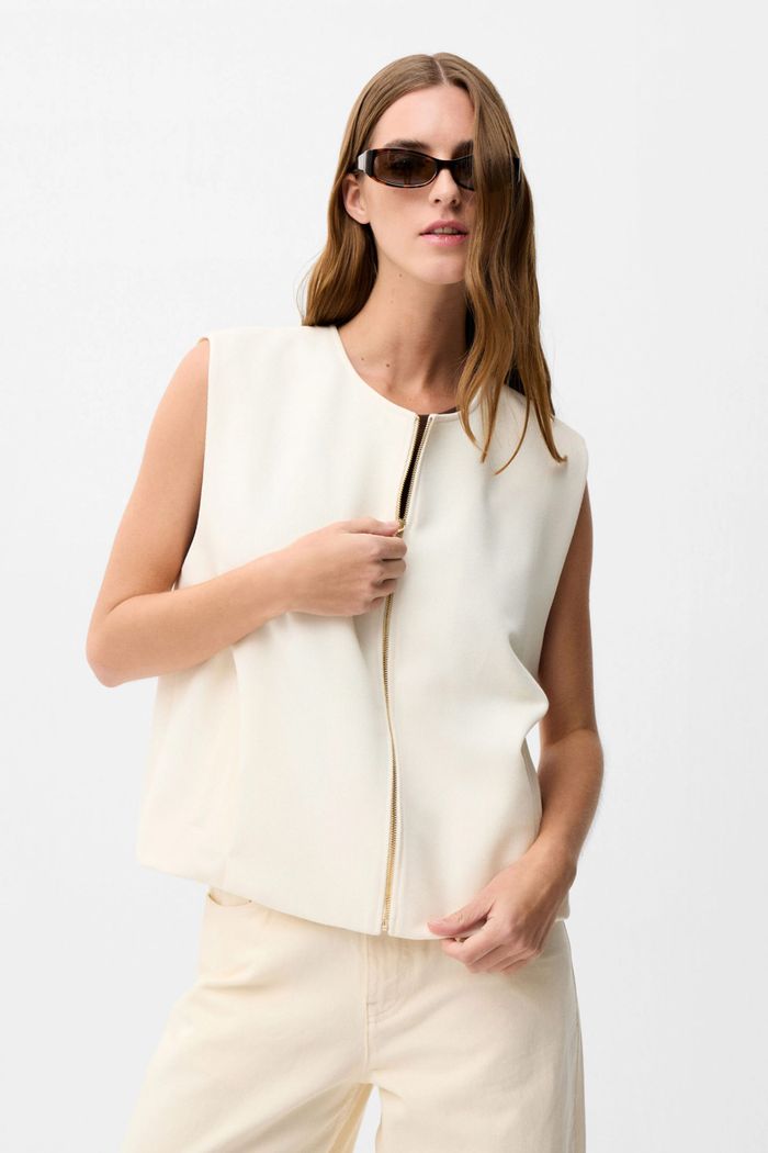 VEST