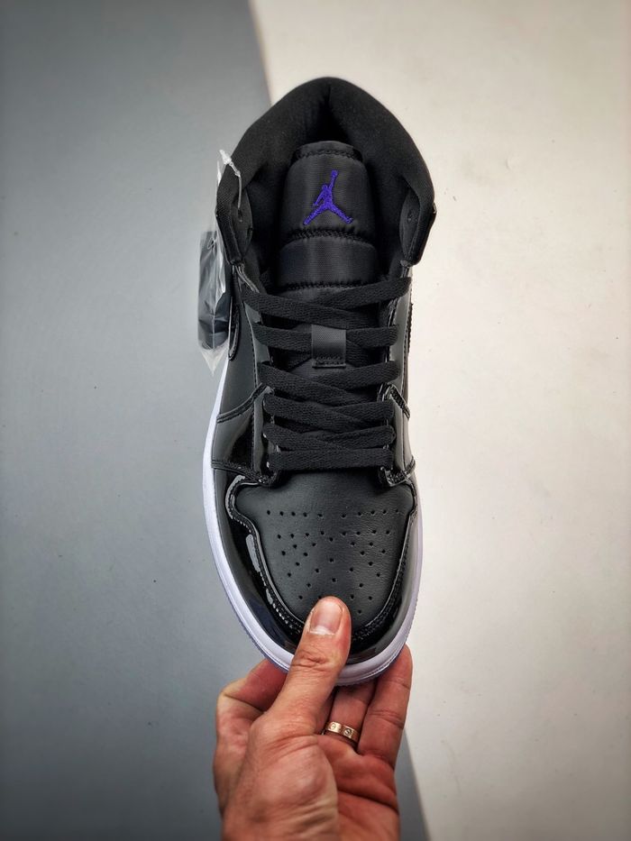Air Jordan 1 Mid “Space Jam”
