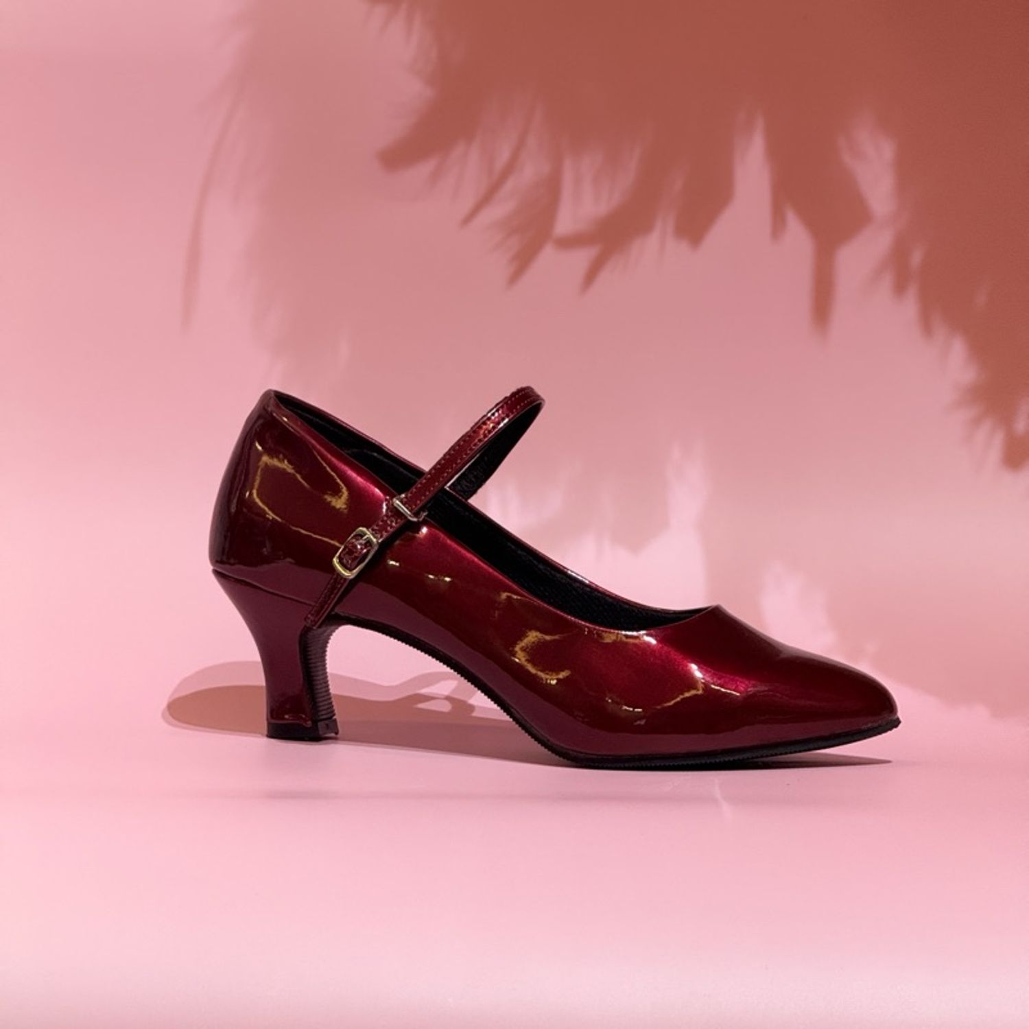 Бүжгийн гутал /лакан/