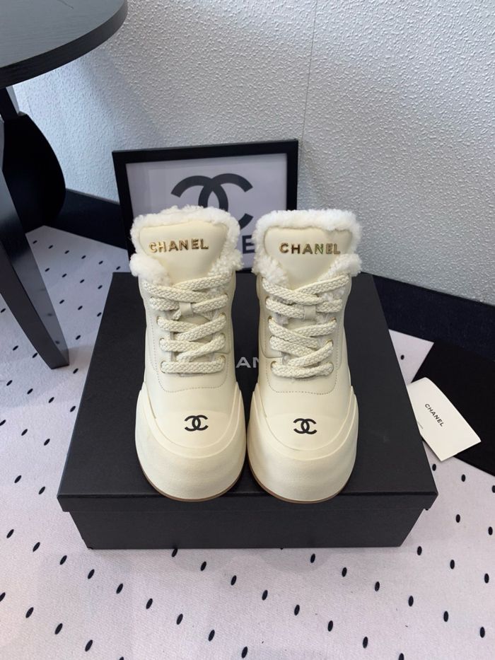 Эмэгтэй өвлийн гутал