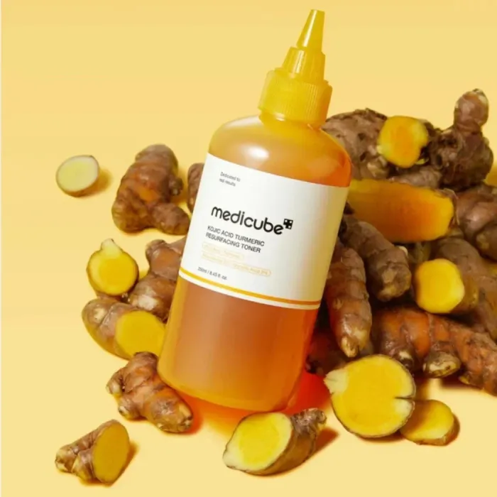 MEDICUBE Kojic Acid Turmeric Toning Cleanser 120g