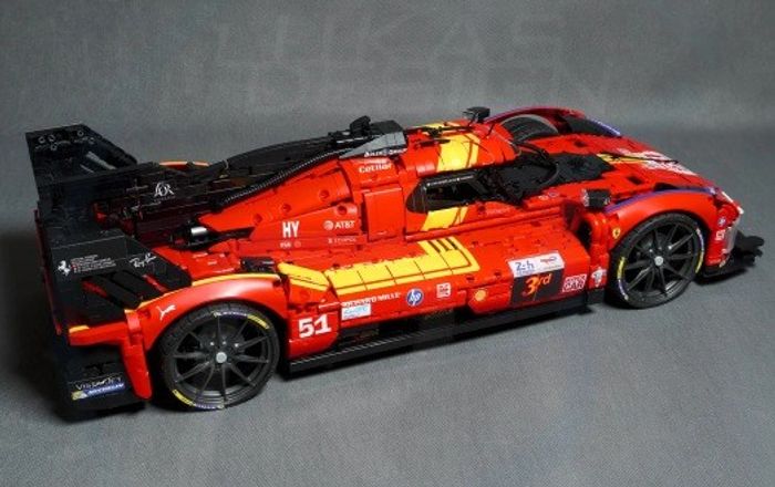 Ferrari 499P