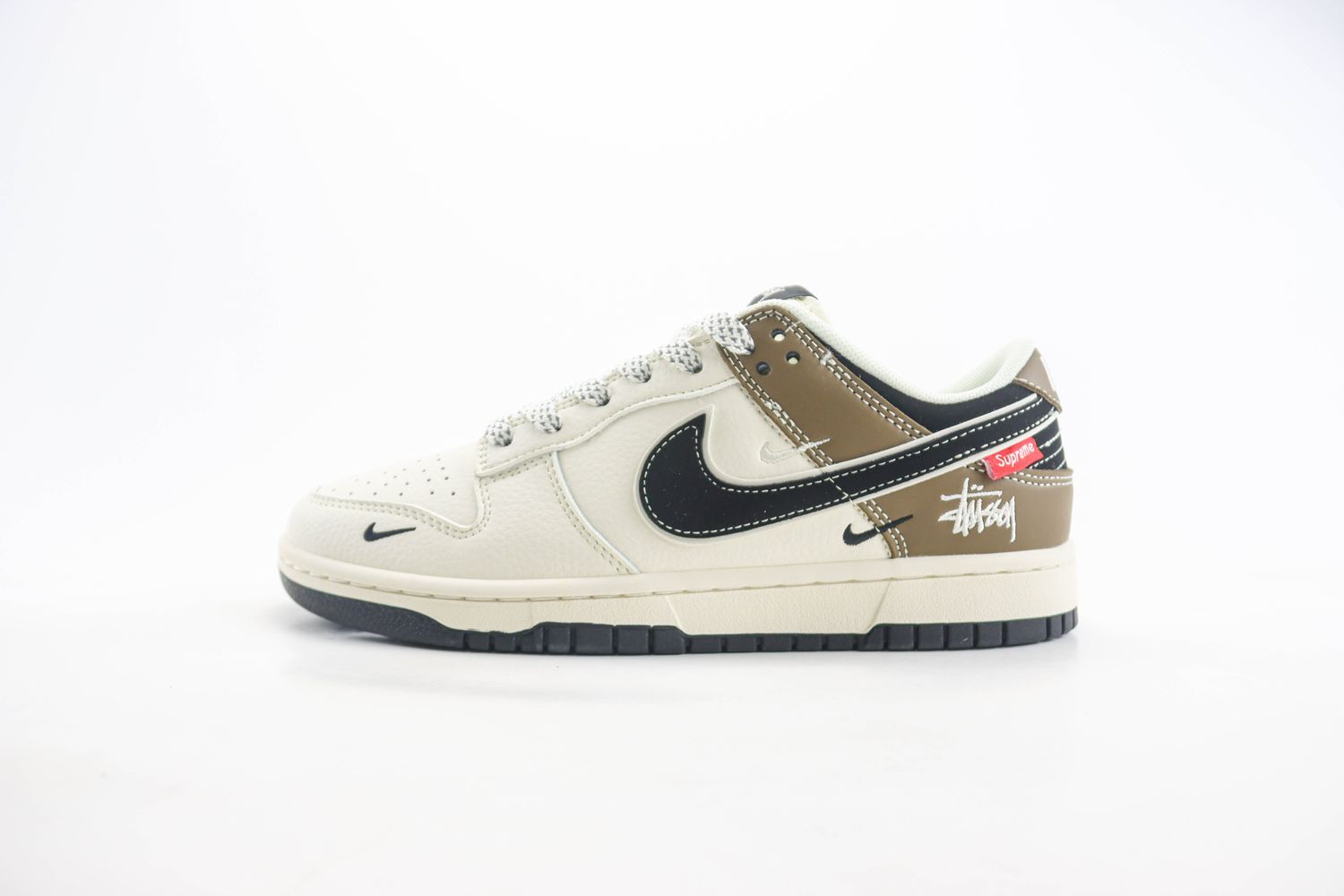 Nike SB Dunk Low Stussy supreme