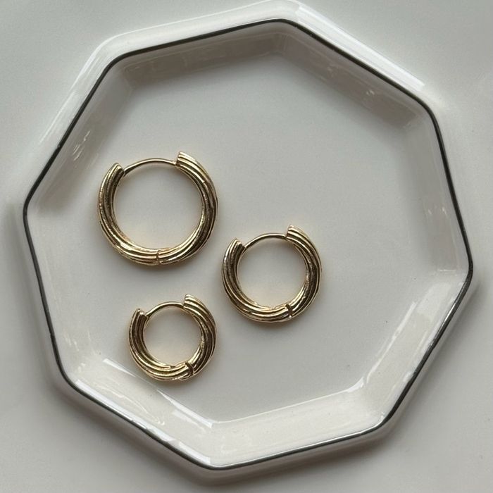 Hoops