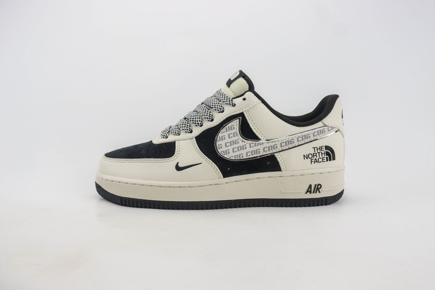 Nike Air Force 1 Low x the north face 31