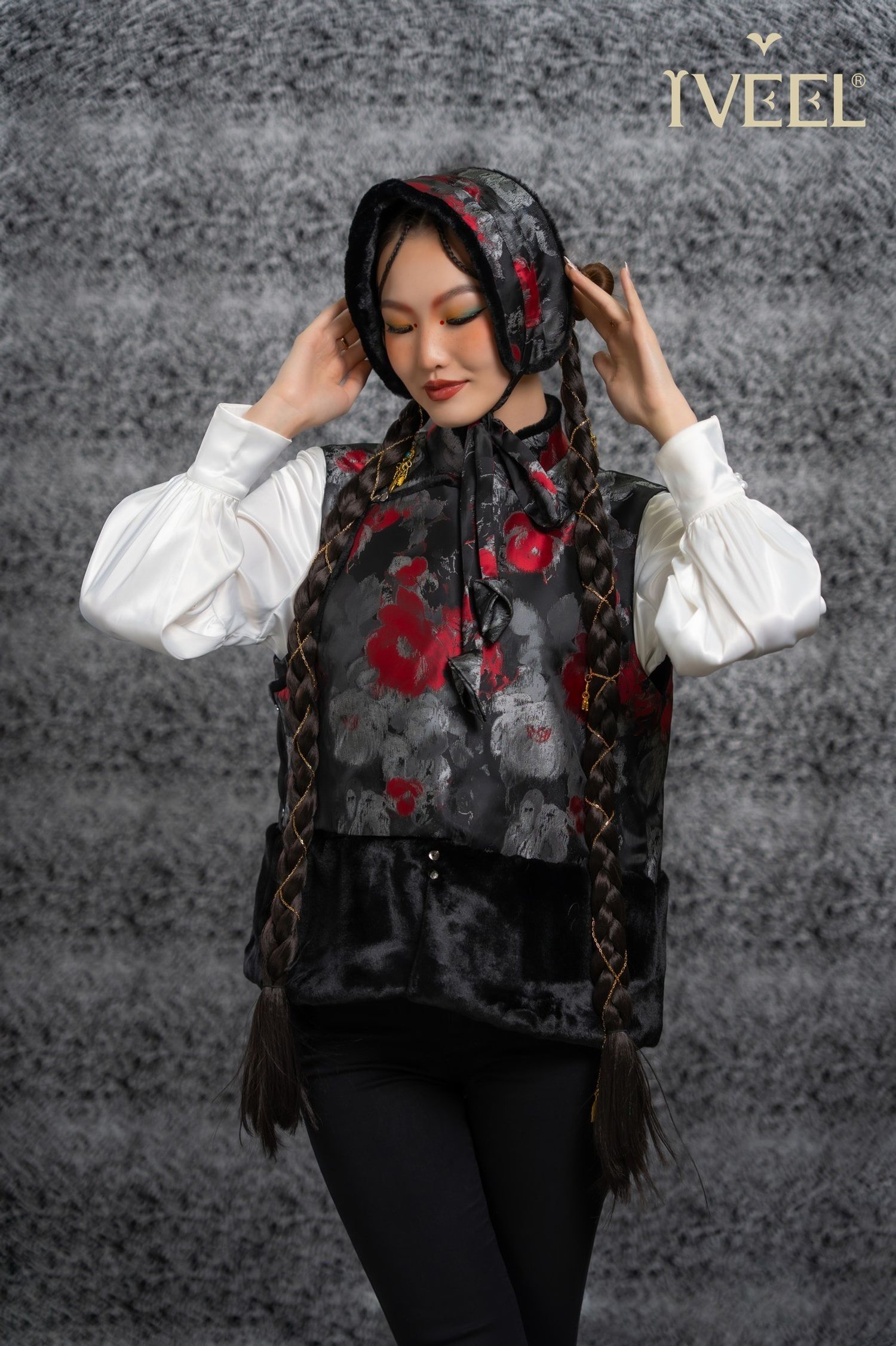 Үслэг оруулгатай хантааз