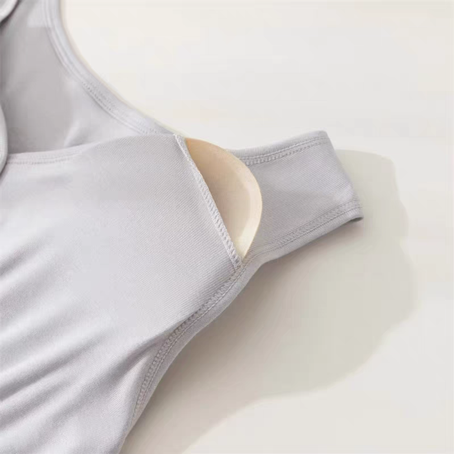 Хөхүүл майк