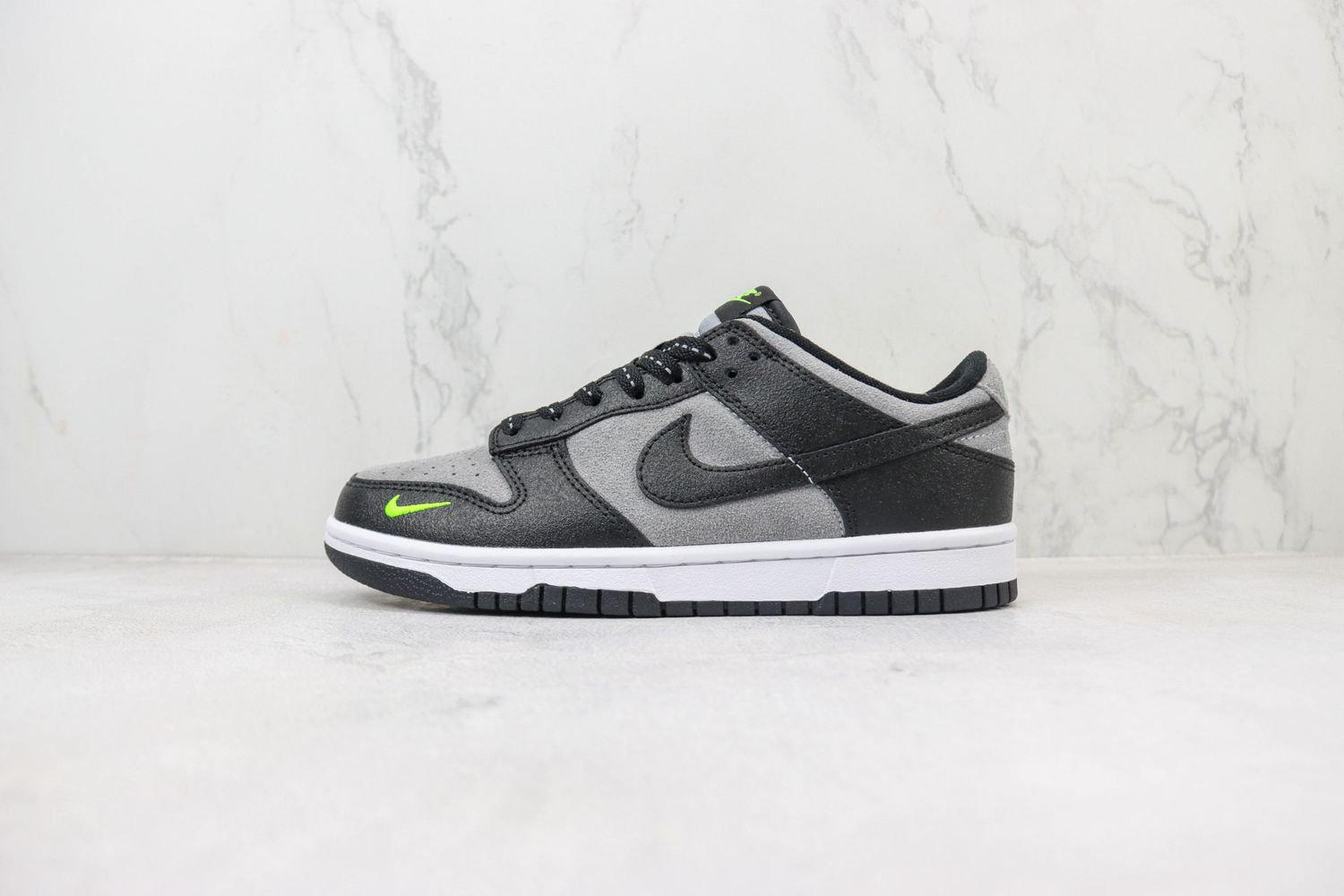 Nike Dunk Low Black Grey Green Strike