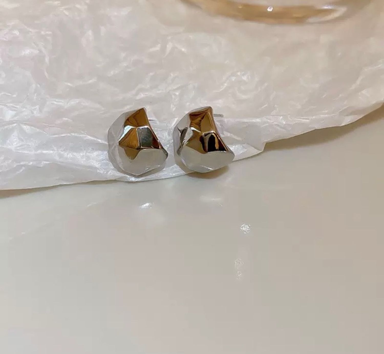 Тренд ээмэг