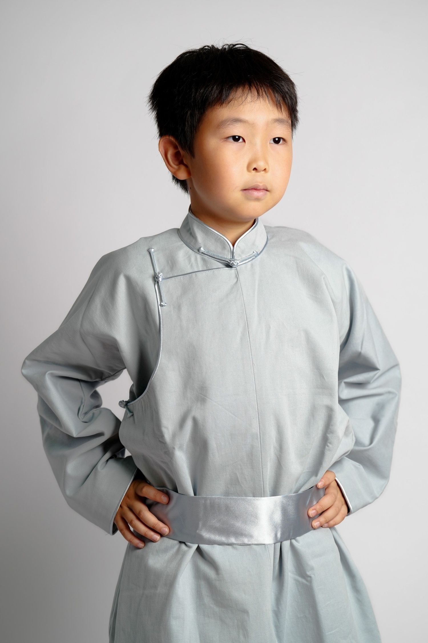 Цэнхэр даавуун дээл