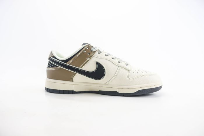 Nike SB Dunk Low Stussy supreme