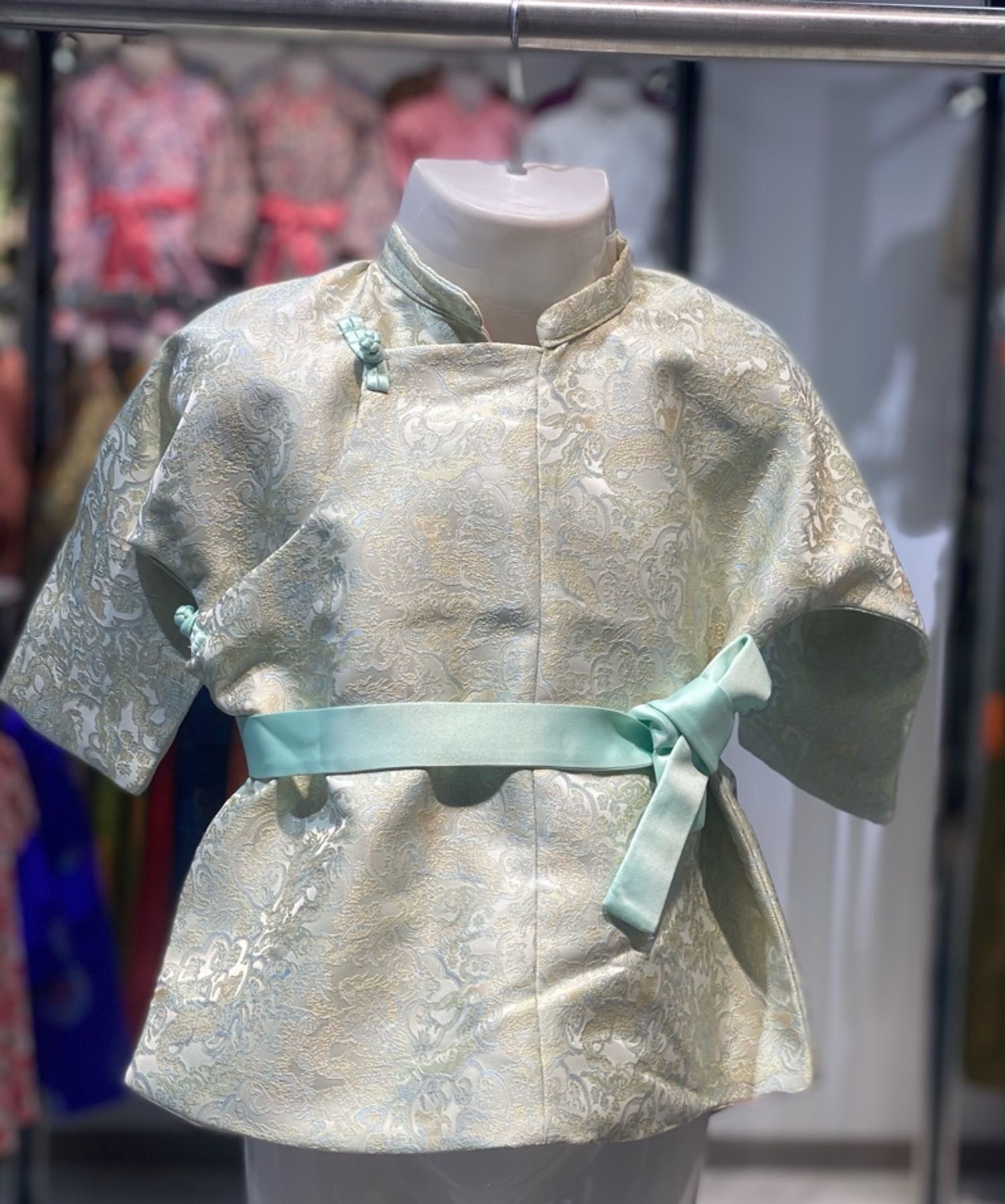 Шаргал хээтэй бэйж баривч