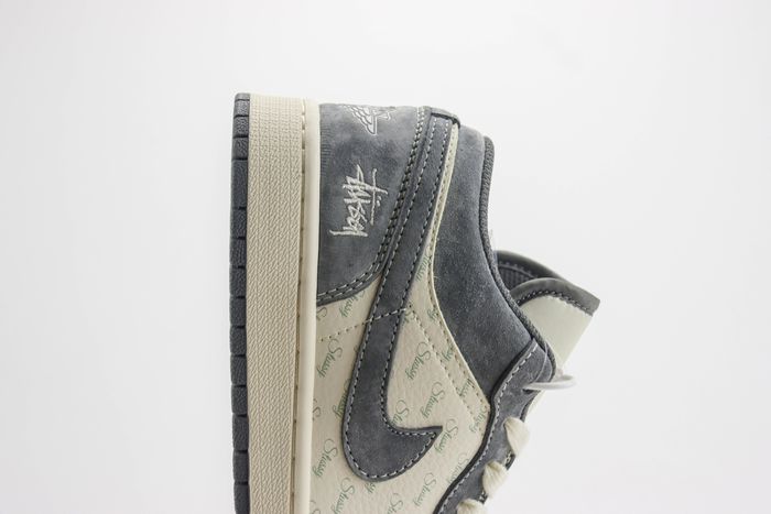 Travis Scott x Nike Air Jordan 1 Low x Louis Vuitton 36