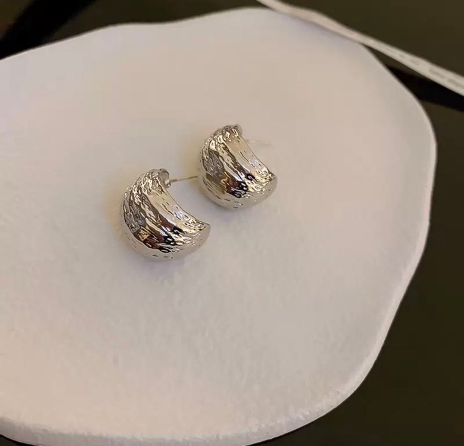 Тренд ээмэг