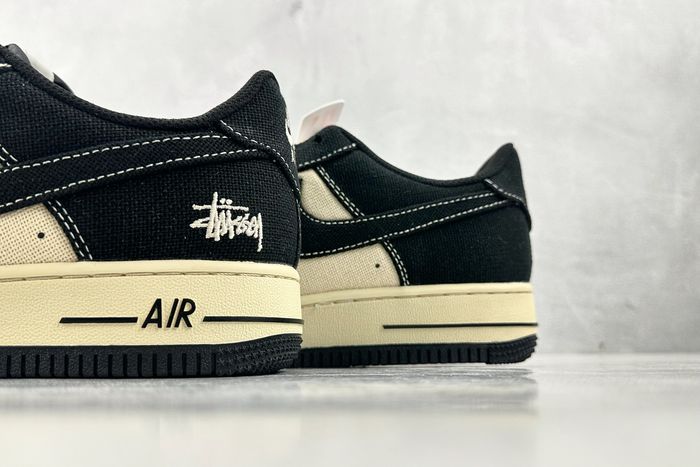 Nike Airforce 1 Low x Stussy 03