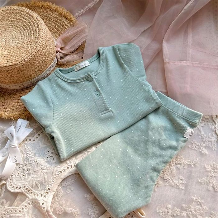 Унталгын хувцас 1