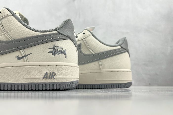 Nike Airforce 1 Low x Stussy 03