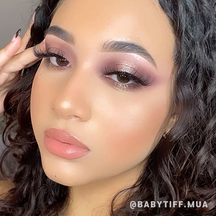 Moira essential nudes palette