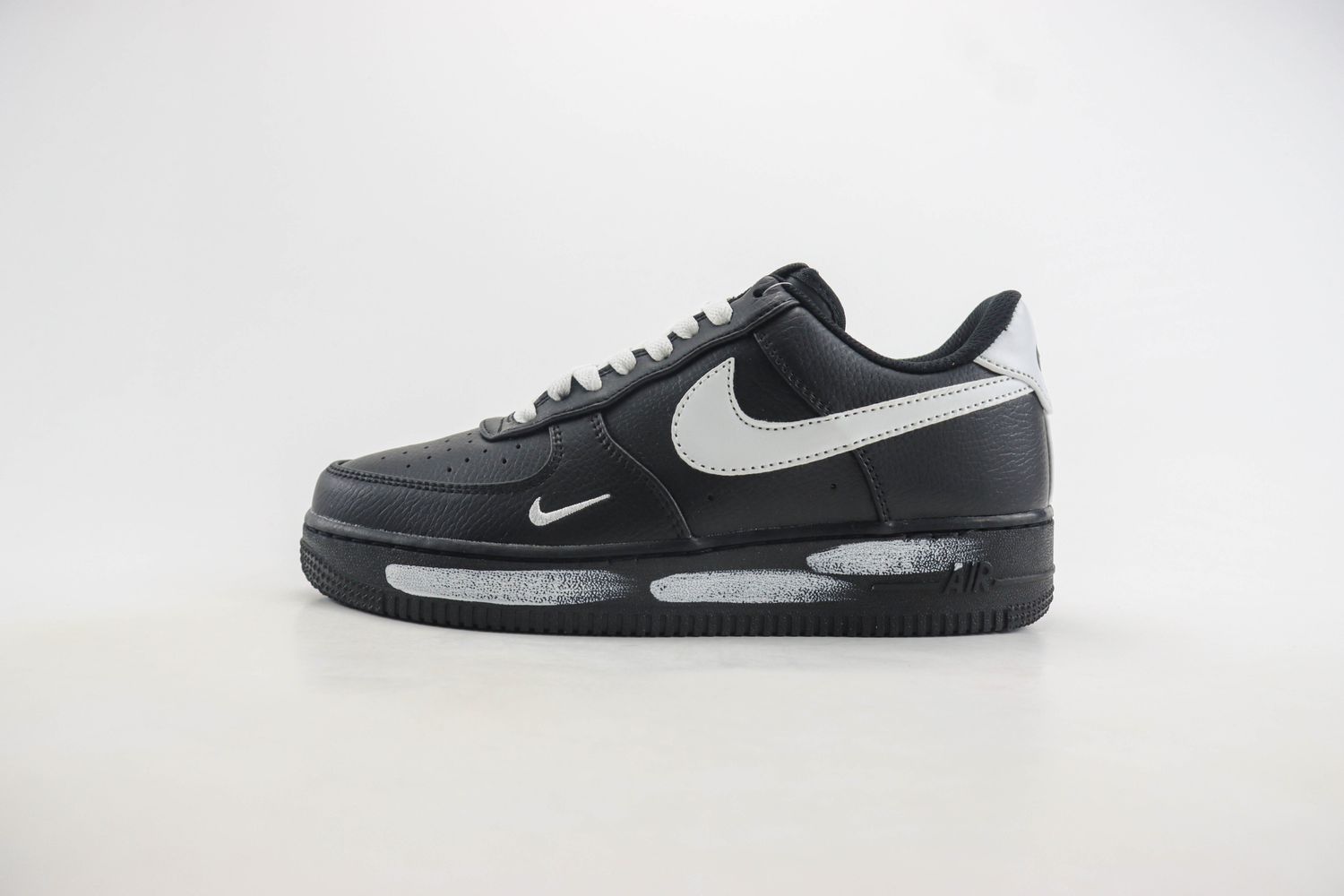Nike Air Force 1 Low 228