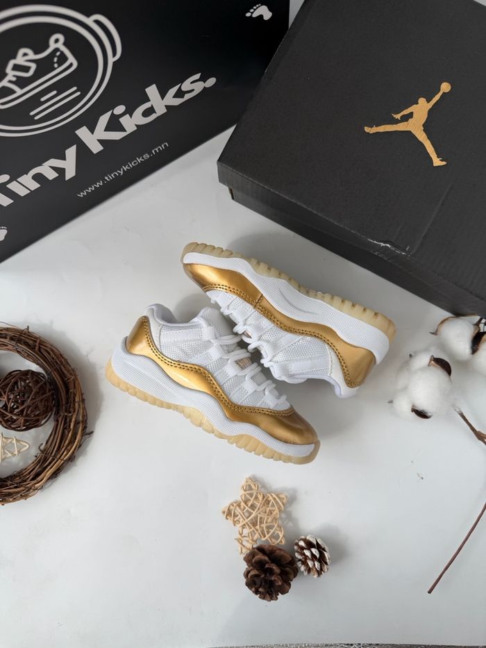 Air Jordan 11 Gold