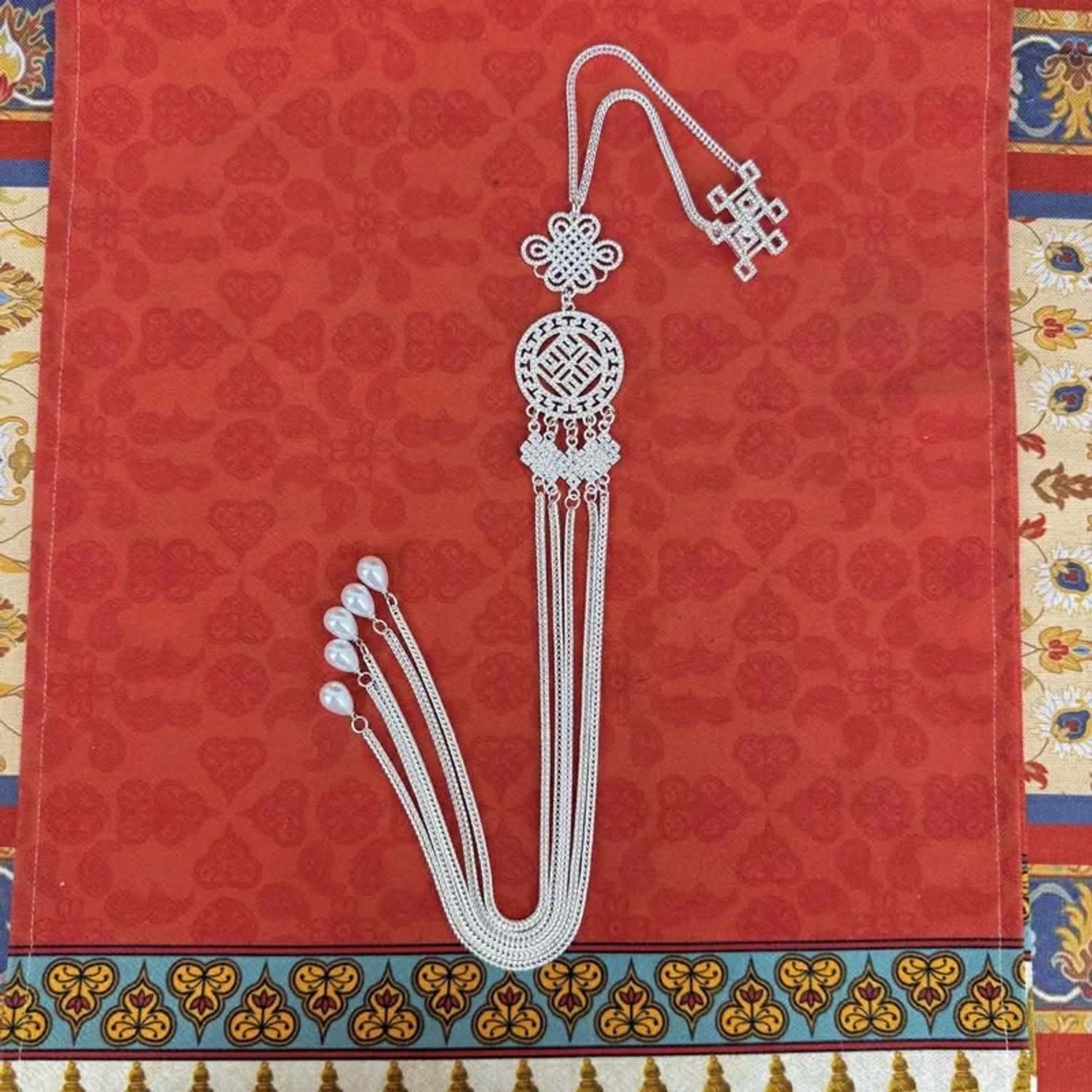 Бүсний гоёл