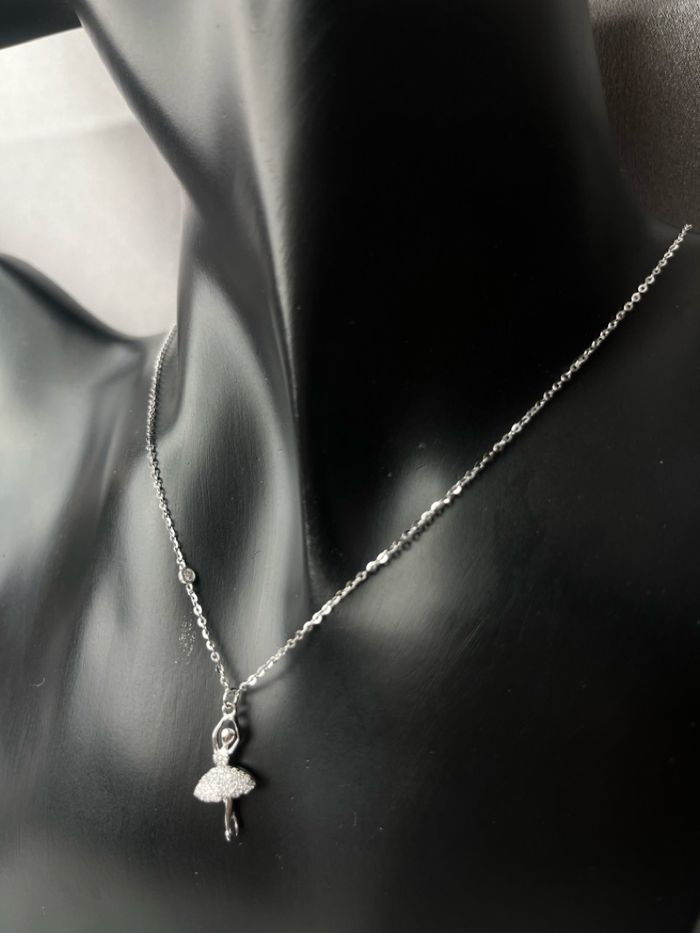 хүзүүний зүүлт