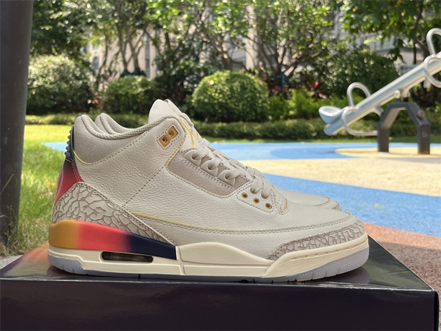 Jordan 3 Retro SP J Balvin Medellín Sunset
